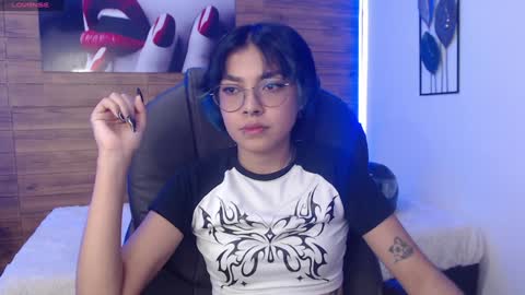 Snapshot of abbiross chatting on December 24, 2024, 7:11 pm Abbi online show from December 24, 2024, 7:11 pm