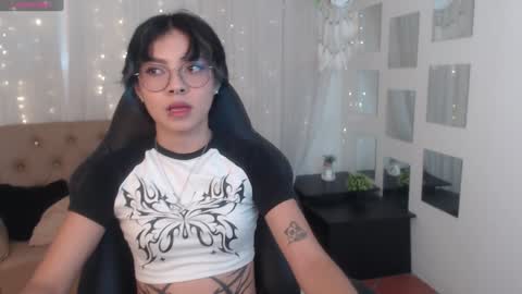 Snapshot of abbiross chatting on December 28, 2024, 8:36 pm Abbi online show from December 28, 2024, 8:36 pm