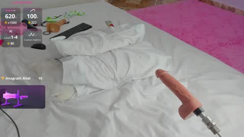 Snapshot of abby_anderson_ chatting on December 18, 2024, 4:39 pm   .   .   online show from December 18, 2024, 4:39 pm