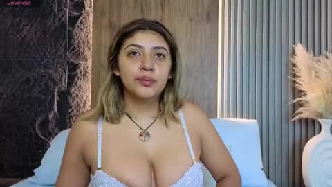 Snapshot of abby_millerr_ chatting on October 1, 2025, 12:22 pm Abbygail online show from October 1, 2025, 12:22 pm