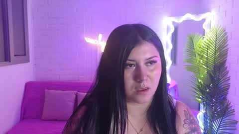 Snapshot of abby_tay1 chatting on October 14, 2025, 3:07 am Abby online show from October 14, 2025, 3:07 am