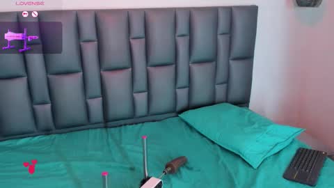 abbyadams23 online show from December 2, 2025, 3:01 am