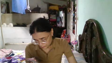 Snapshot of abbyasher chatting on January 27, 2025, 11:43 pm Abby online show from January 27, 2025, 11:43 pm