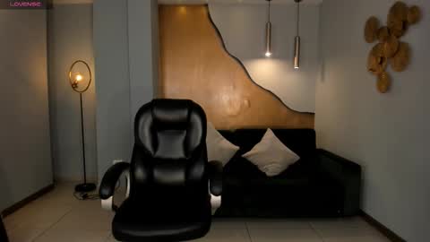 Abby Dalton  online show from October 30, 2025, 5:57 pm