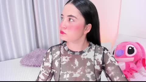 Snapshot of abbyfoxx_ chatting on December 10, 2024, 5:17 am Abby online show from December 10, 2024, 5:17 am