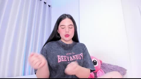 Snapshot of abbyfoxx_ chatting on December 19, 2024, 11:57 pm Abby online show from December 19, 2024, 11:57 pm