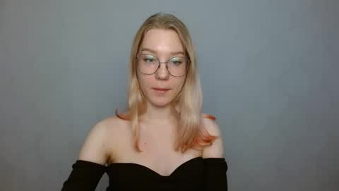 Snapshot of abbymoore__ chatting on January 14, 2025, 11:31 am Abby Lovense is active online show from January 14, 2025, 11:31 am