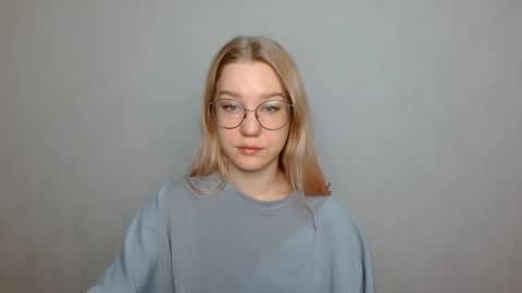 Snapshot of abbymoore__ chatting on January 31, 2025, 9:05 am Abby Lovense is active online show from January 31, 2025, 9:05 am