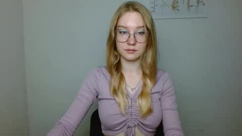 Snapshot of abbymoore__ chatting on October 9, 2025, 8:45 am Abby Lovense is active online show from October 9, 2025, 8:45 am