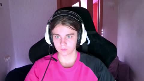 abbysal_blade online show from November 5, 2025, 8:14 am