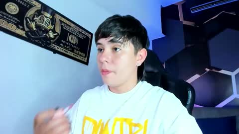 Abby Smith online show from November 22, 2025, 12:04 pm