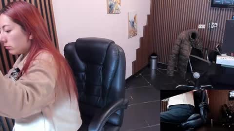 Abby Stones online show from November 10, 2025, 11:09 am