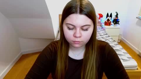 abbyvibe online show from December 5, 2025, 11:41 am