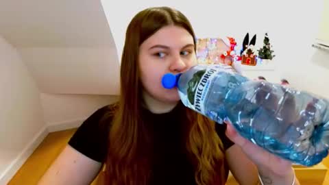 abbyvibe online show from December 20, 2025, 3:41 pm