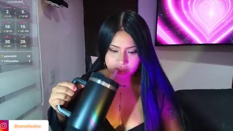 Snapshot of abbyxlee chatting on October 31, 2025, 5:19 am     online show from October 31, 2025, 5:19 am