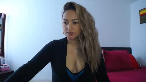 ximena online show from April 6, 2026, 1:45 pm