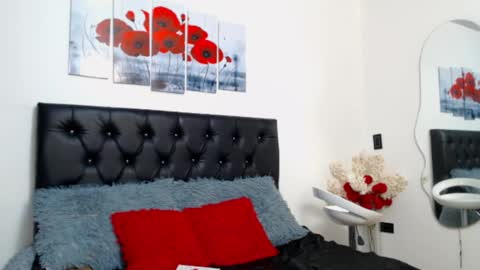 Abigail online show from November 18, 2025, 12:31 pm