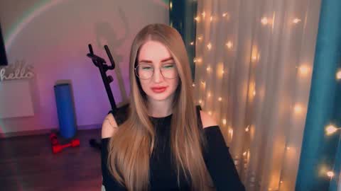 Anna online show from February 24, 2025, 7:52 pm