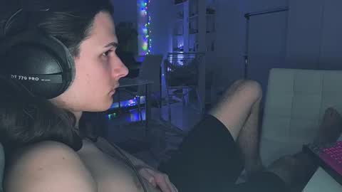 hi  cum in pvt noi extra tip online show from April 8, 2026, 5:46 pm