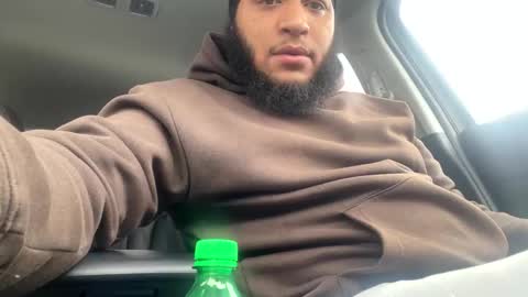 Snapshot of aboveaverage39 chatting on February 7, 2026, 4:22 pm aboveaverage39 online show from February 7, 2026, 4:22 pm