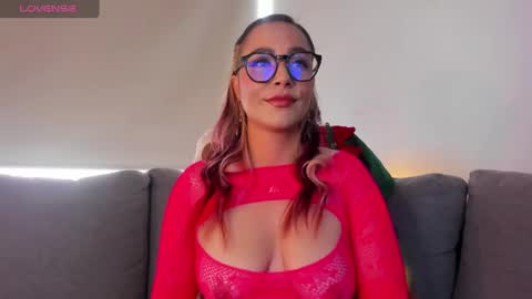 Snapshot of abril_dash chatting on December 14, 2024, 3:58 pm Abril online show from December 14, 2024, 3:58 pm
