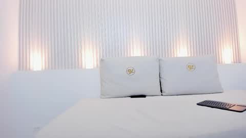 Snapshot of abril_grey chatting on November 19, 2025, 11:43 am abril online show from November 19, 2025, 11:43 am