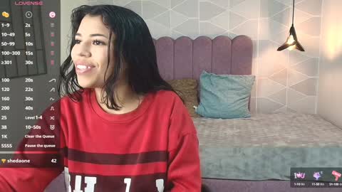 ABRIL MATTHEWS online show from December 24, 2024, 11:06 am