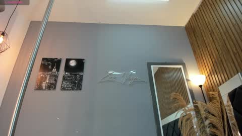 Snapshot of abril_ricci chatting on February 9, 2025, 3:11 am Abril online show from February 9, 2025, 3:11 am