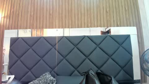 Snapshot of abril_ricci chatting on February 19, 2025, 3:39 am Abril online show from February 19, 2025, 3:39 am