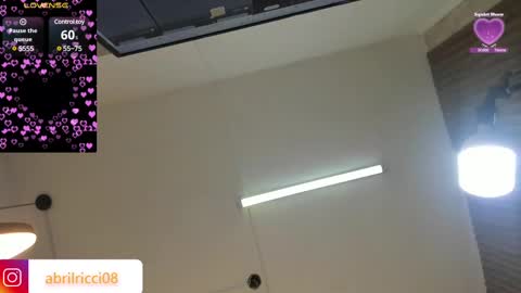 Snapshot of abril_ricci chatting on March 10, 2025, 3:45 am Abril online show from March 10, 2025, 3:45 am