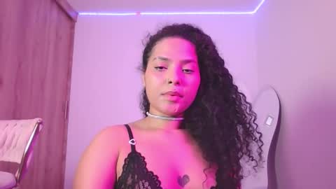 Snapshot of abril_ricci chatting on October 13, 2025, 3:50 am Abril online show from October 13, 2025, 3:50 am