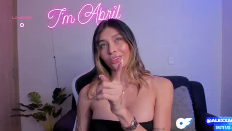 Snapshot of abril_w18 chatting on January 7, 2025, 1:38 am My name is Alexa. Please say hello I like to chat with you. If you have requests please use tip online show from January 7, 2025, 1:38 am