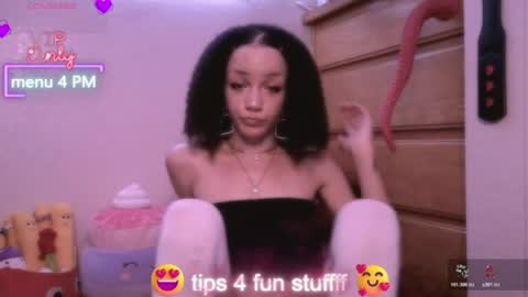 Snapshot of abruisedpeach chatting on June 25, 2026, 2:33 am Peach online show from June 25, 2026, 2:33 am