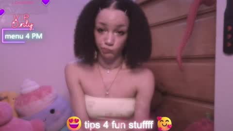 Snapshot of abruisedpeach chatting on July 8, 2026, 3:11 am Peach online show from July 8, 2026, 3:11 am