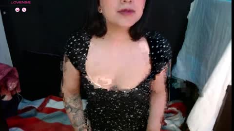 Absenta vert online show from April 8, 2026, 11:27 pm