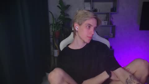 Nick online show from December 16, 2025, 4:01 pm