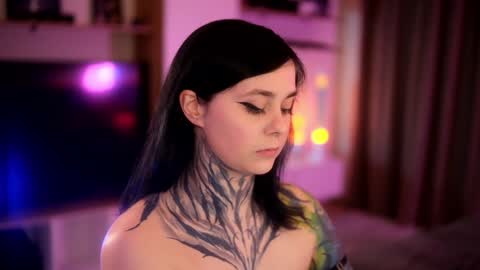 acid_pie online show from December 3, 2024, 8:17 pm