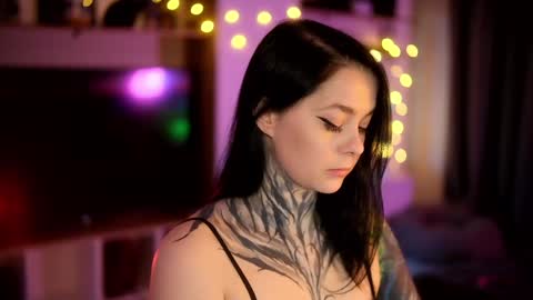 acid_pie online show from February 1, 2025, 3:19 am