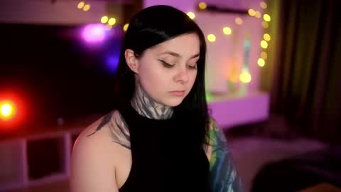 acid_pie online show from February 27, 2025, 4:32 pm