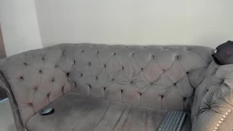 Snapshot of acidmilo chatting on December 15, 2024, 1:22 pm Acid Milo online show from December 15, 2024, 1:22 pm