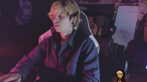 Acid Milo online show from May 20, 2026, 6:08 am