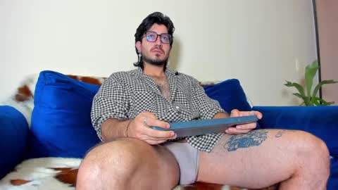 Snapshot of ackerman_eren_ chatting on March 6, 2025, 9:25 am R. online show from March 6, 2025, 9:25 am