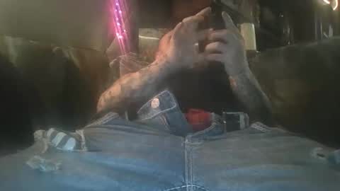 Snapshot of act_right_dub420 chatting on December 15, 2025, 8:02 pm act_right_dub420 online show from December 15, 2025, 8:02 pm