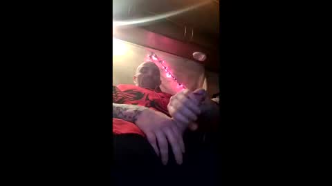 Snapshot of act_right_dub420 chatting on March 5, 2026, 8:54 am act_right_dub420 online show from March 5, 2026, 8:54 am