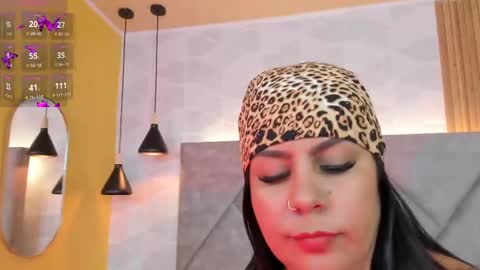 Snapshot of ada__lee_ chatting on February 13, 2025, 2:42 pm Antonella online show from February 13, 2025, 2:42 pm