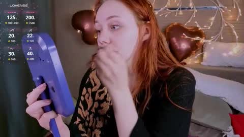 Snapshot of ada_mur chatting on February 18, 2026, 1:07 pm Ada online show from February 18, 2026, 1:07 pm