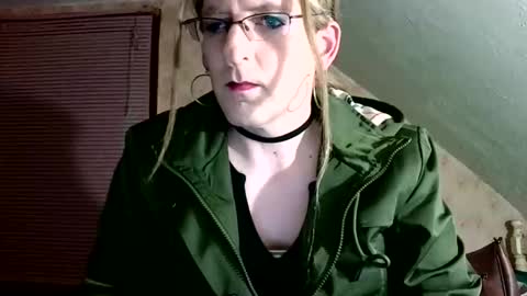 Ada DeVaux online show from February 1, 2026, 5:39 am