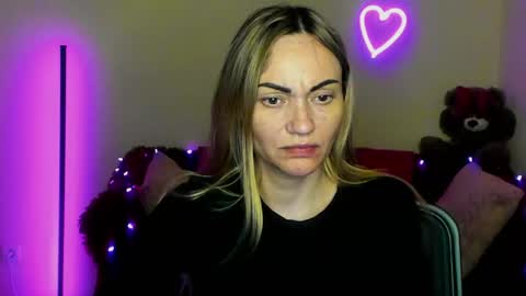 Snapshot of adalina_teacher chatting on April 18, 2026, 7:58 pm Adalina online show from April 18, 2026, 7:58 pm