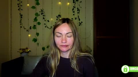 Snapshot of adalina_teacher chatting on April 30, 2026, 6:42 am Adalina online show from April 30, 2026, 6:42 am