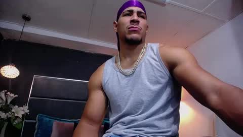 adam_fit19cm online show from September 12, 2025, 2:28 pm